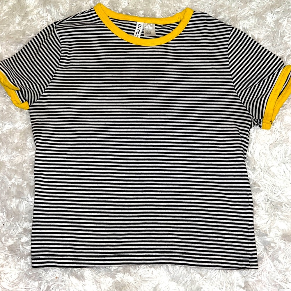 H&M Crop Top/T-Shirt